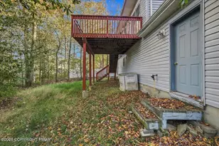 2137 Freedom Way, Pocono Summit, PA 18346 - Photo 7
