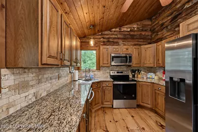  163 Echo Lake Road, Tobyhanna, PA 18466 - Photo 35