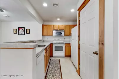  403 Upper Deer Valley Road, Tannersville, PA 18372 - Photo 11