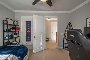2208 Pembrooke Dr, Macungie, PA 18062 - Photo 37