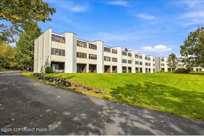  146 Foxfire Drive #Unit 106, Mount Pocono, PA 18344 - Photo 3