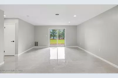  146 Foxfire Drive #Unit 106, Mount Pocono, PA 18344 - Photo 15
