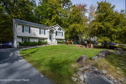  1111 Hunters Woods Drive, East Stroudsburg, PA 18301 - Photo 5