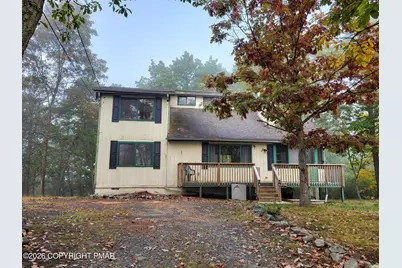  1109 Glasgow Court, Bushkill, PA 18324 - Photo 1