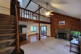 1109 Glasgow Ct, Bushkill, PA 18324 - Photo 3