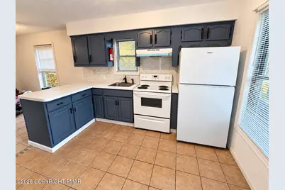  7 Brookeville Terrace #7, Mount Pocono, PA 18344 - Photo 3