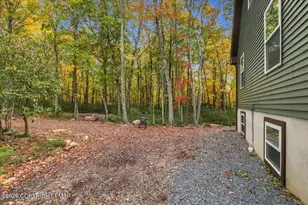33 Sioux Cir, Jim Thorpe, PA 18229 - Photo 9