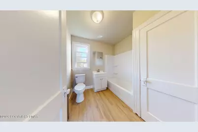  642 Harrison Street, Hazleton, PA 18201 - Photo 9