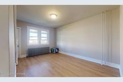  642 Harrison Street, Hazleton, PA 18201 - Photo 5