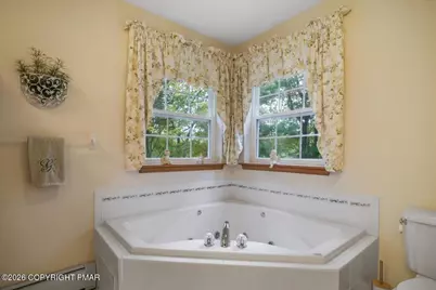  250 Hummingbird Trail, Bushkill, PA 18324 - Photo 25