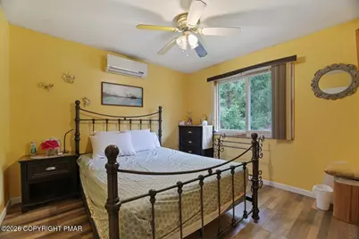  160 Hummingbird Trail, Bushkill, PA 18324 - Photo 13