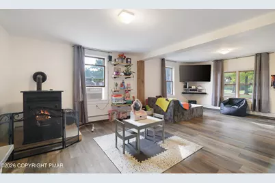  9809 N Delaware Drive, Bangor, PA 18013 - Photo 5