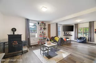 9809 N Delaware Dr, Bangor, PA 18013 - Photo 5