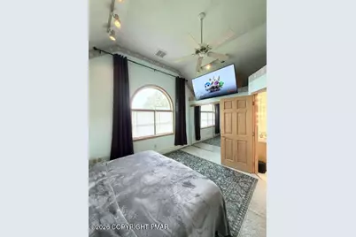  38 W 2nd Street, Wind Gap, PA 18091 - Photo 33