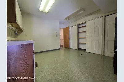  106 Shawnee Square Dr Unit 102, East Stroudsburg, PA 18301 - Photo 11