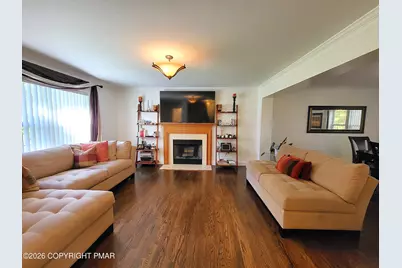 1125 Dorset Drive, Bushkill, PA 18324 - Photo 5