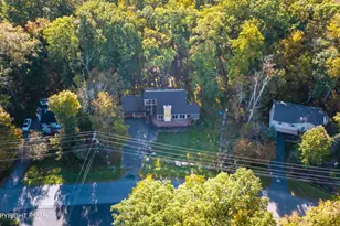 334 Somerset Dr, East Stroudsburg, PA 18301 - Photo 3