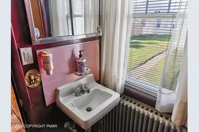  62 Dante Street, Roseto, PA 18013 - Photo 11