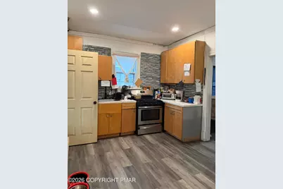  70 Lackawanna Avenue, East Stroudsburg, PA 18301 - Photo 17