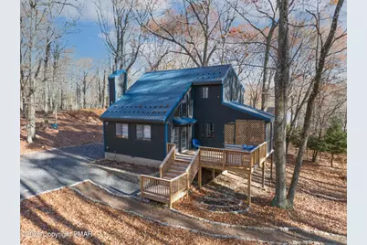  226 Robin Court, Bushkill, PA 18324 - Photo 1