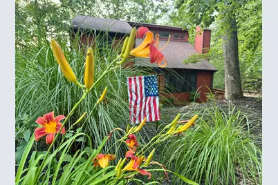  345 Canterbury Road, Bushkill, PA 18324 - Photo 1