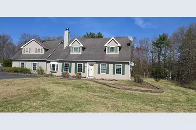  2250 Suburban Lane, Effort, PA 18330 - Photo 1