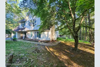  188 Foothill Boulevard, Effort, PA 18330 - Photo 1