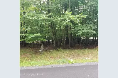  141 Natures Dr, Tobyhanna, PA 18466 - Photo 1