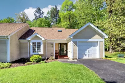  16 Turtle Way, Stroudsburg, PA 18360 - Photo 1
