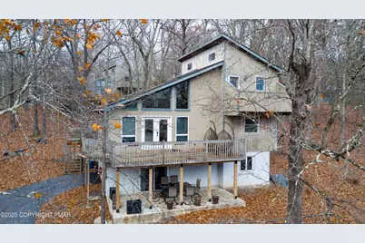  251 Dorchester Drive, Bushkill, PA 18324 - Photo 1