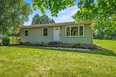  1608 Starry Lane, Effort, PA 18330 - Photo 1