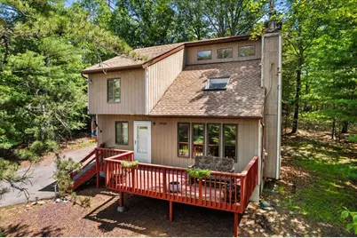  117 Manchester Drive, Bushkill, PA 18324 - Photo 1
