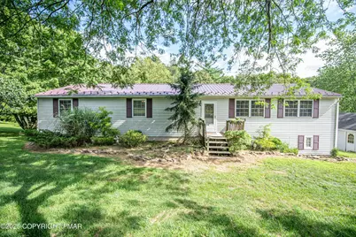  202 Chestnut Drive, Saylorsburg, PA 18353 - Photo 1