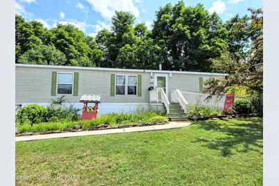  210 Avenue A, Palmerton, PA 18071 - Photo 1