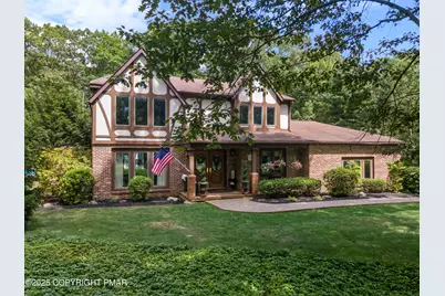  427 Lakefield Terrace, Stroudsburg, PA 18360 - Photo 1