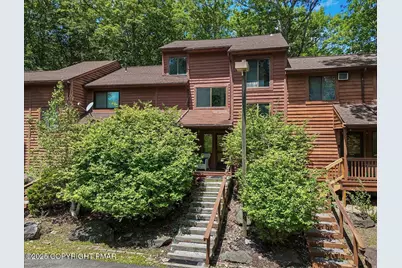  213 Falls Circle, Bushkill, PA 18324 - Photo 1