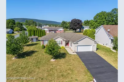  120 E 1st Street, Wind Gap, PA 18091 - Photo 1