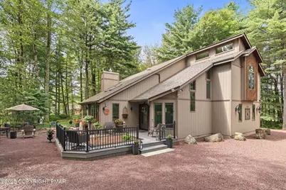  129 Woodbury, Blakeslee, PA 18610 - Photo 1