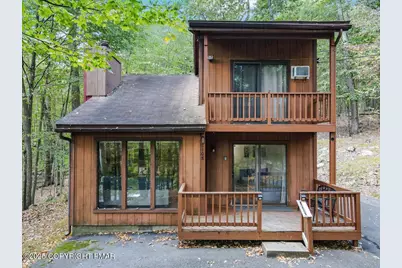  2108 Scarborough Way, Bushkill, PA 18324 - Photo 1