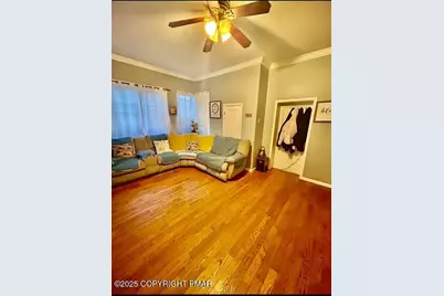  101 N Jardin Street, Shenandoah, PA 17976 - Photo 11