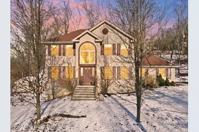  106 Ashley Court, Bushkill, PA 18324 - Photo 1