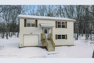  2127 Bushkill Circle, Bushkill, PA 18324 - Photo 1