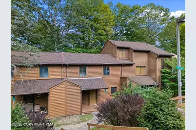 337 Crewe Court, Bushkill, PA 18324 - Photo 1