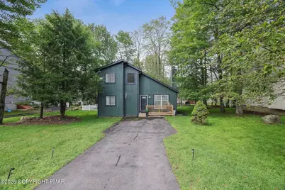  1094 Country Place Drive, Tobyhanna, PA 18466 - Photo 1