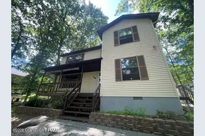  176 Suter Drive, Bushkill, PA 18324 - Photo 1