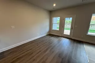 647 Hampton Dr, North Augusta, SC 29860 - Photo 5