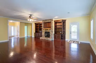 219 Devonshire Dr, Thomson, GA 30824 - Photo 15