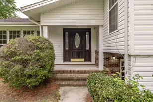 563 Lakewood Dr, Thomson, GA 30824 - Photo 5