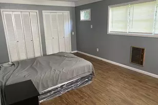 502 S Hull St, Sylvania, GA 30467 - Photo 9