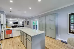 574 SW Newberry St, Aiken, SC 29801 - Photo 9